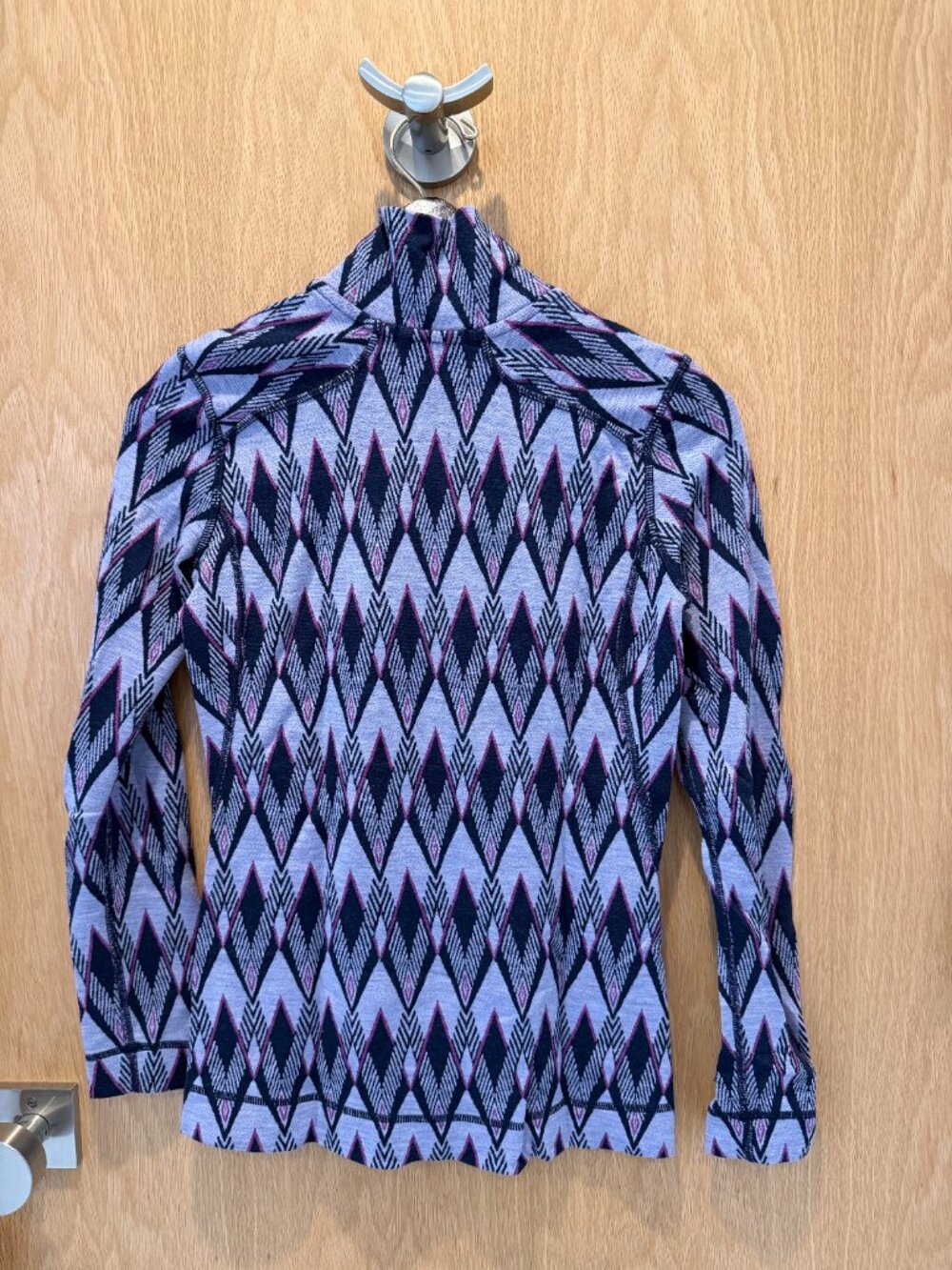 Smartwool Women's Size S Merino 250 Base Layer 1/4 Zip Pullover, Purple Pattern - Picture 2 of 3